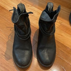 FREEBIRD Short Black Cowboy Boots